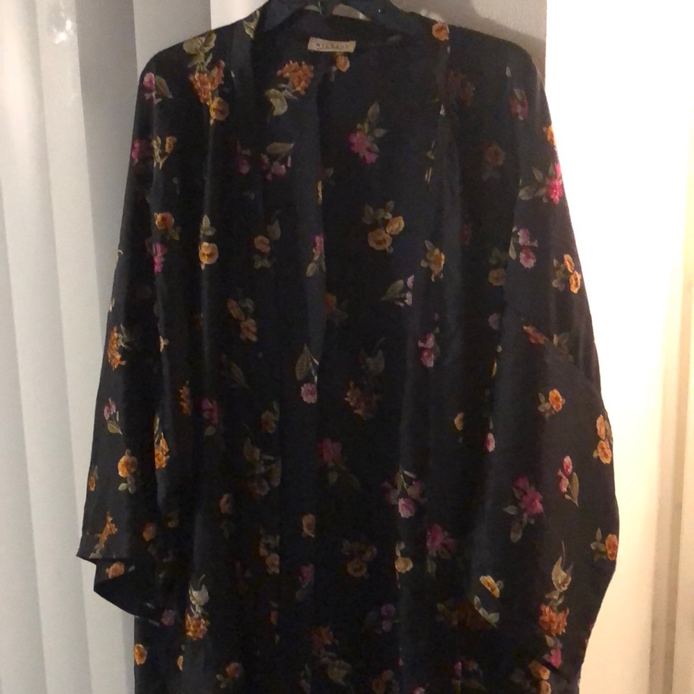 Mileage Flower Pattern Polyester Cape
